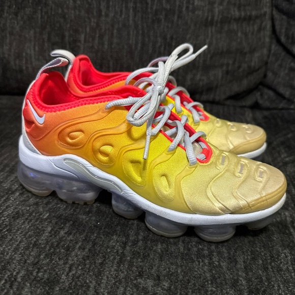 Nike VaporMax - Picture 3 of 5